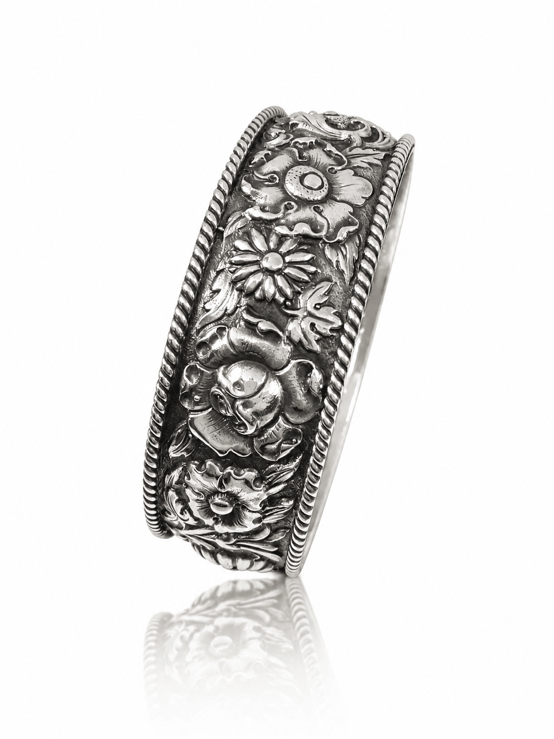 pulsera con flores pequeña
