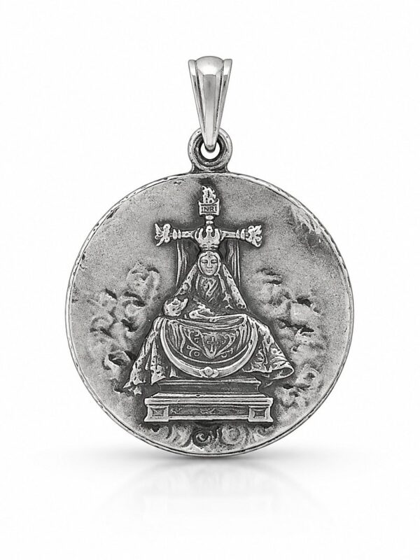 medalla virgen de las angustias